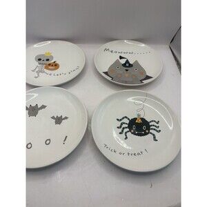Set Of 4 Magenta Halloween Desert Plates 6” Spider, Cat, Bats, And Skeleton